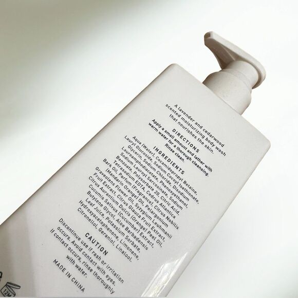 THE COSMOPOLITAN Hotel of LAS VEGAS - YOU CLEAN UP NICELY Moisturizing Body Wash - Picture 3 of 7